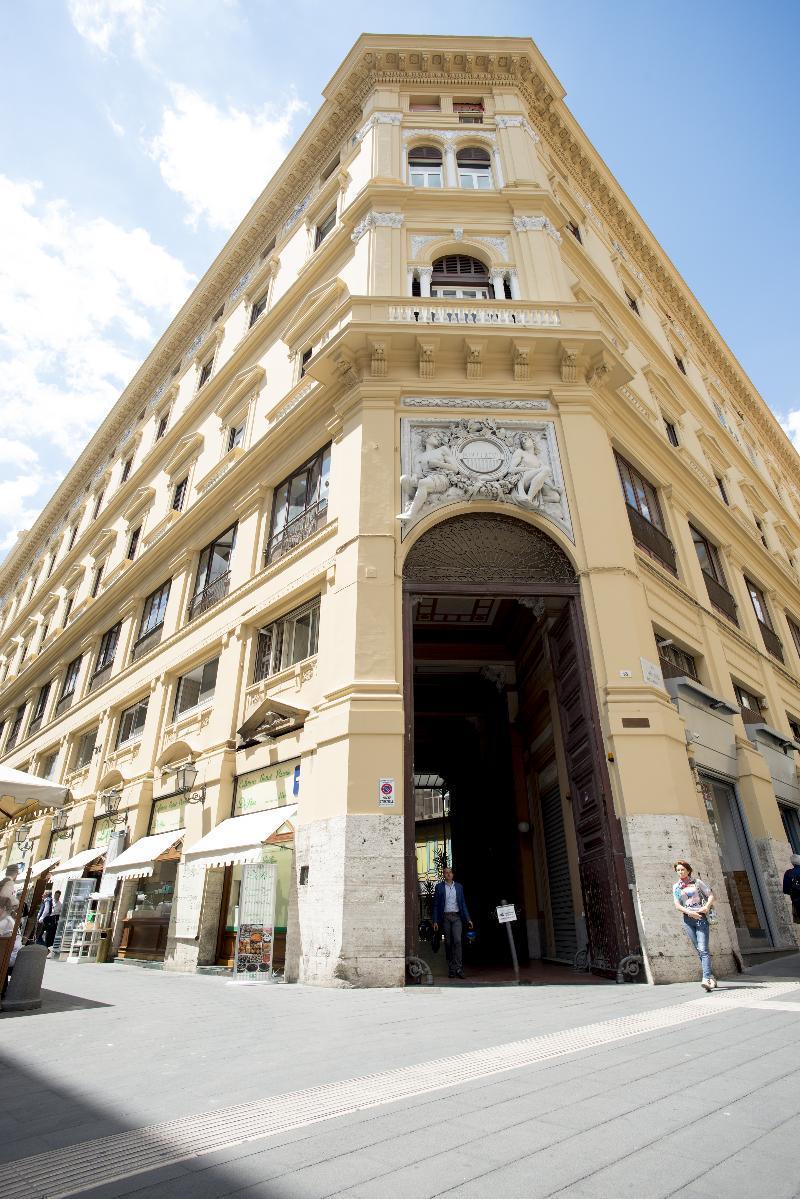 Prêtáloger Aparthotel Nápoly Kültér fotó